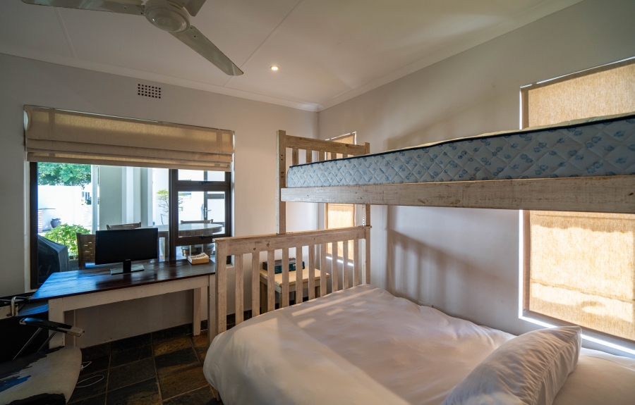 5 Bedroom Property for Sale in Royal Alfred Marina Eastern Cape